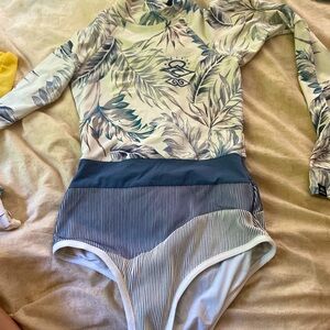 Brand new rip curl bathing suit